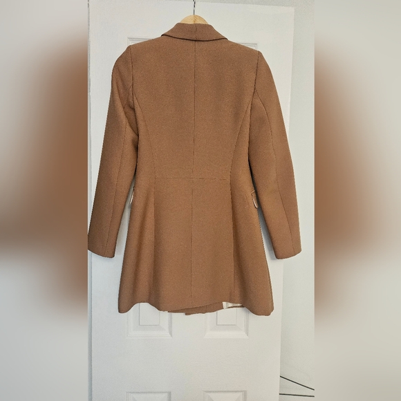 Zara Jacket - Picture 2 of 2